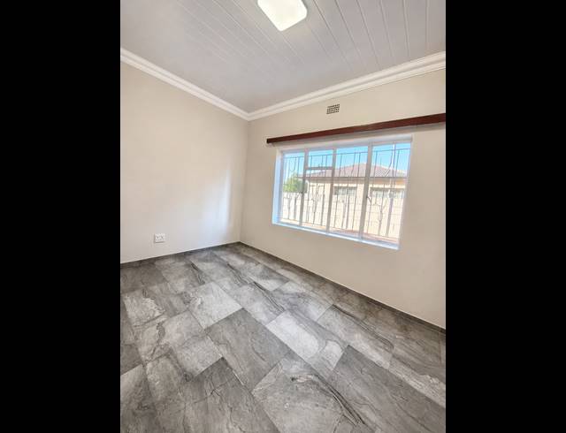 3 BEDROOM HOUSE FOR SALE IN SASOLBURG EXT 12